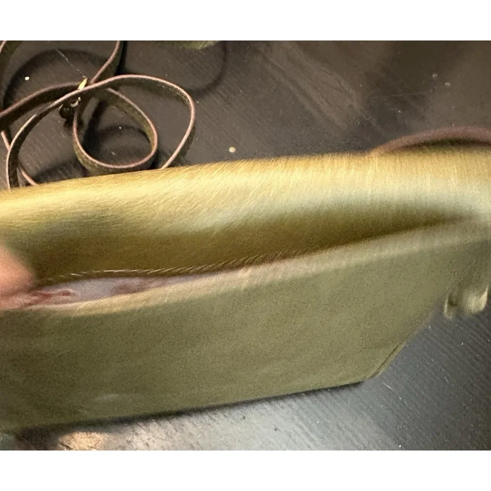 ~HOBO INTERNATIONAL Purse Green‎ Leather Slim Crossbody Organizer Purse